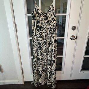 Derek Heart Black and Cream Patterned Maxi Dress Size Medium